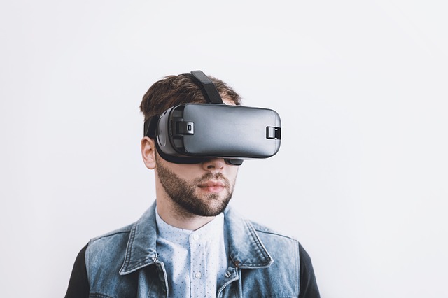 mladík a virtuální realita